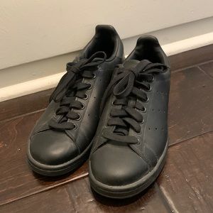Adidas all black Stan Smith sneakers